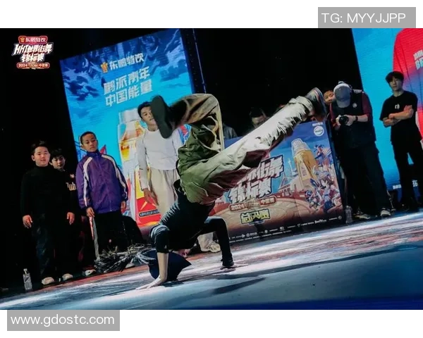 赛后复盘：西安街舞队与成都街舞队战术对决的深度分析与启示